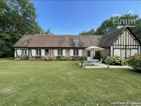 Propriété de 5 chambres sur 1,5 Ha boisés