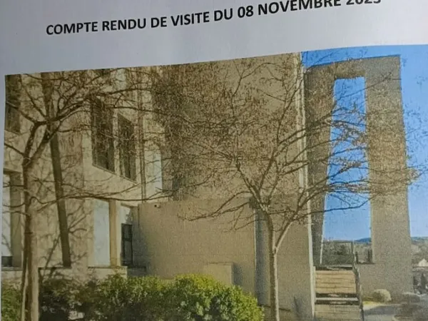 Reste 8 lots d' 'emplacements park. à vendre sur les 14 initialement et reste 1 emplacement à louer.