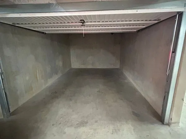 Parking 15 m²