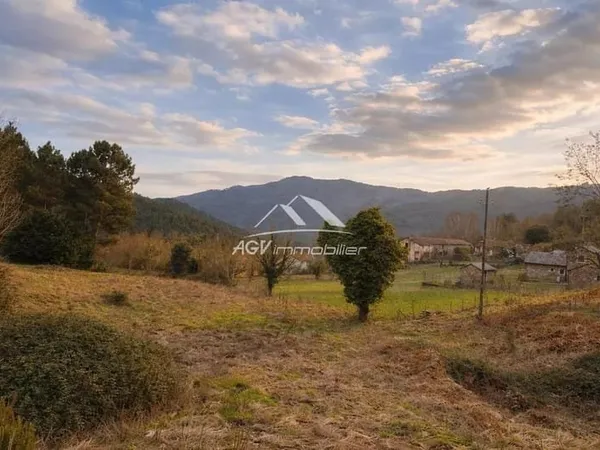 Terrains à bâtir de 2 520m² dont 500m² constructible