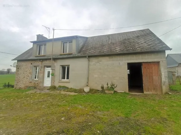 Maison à rénover à St Laurent de Cuves