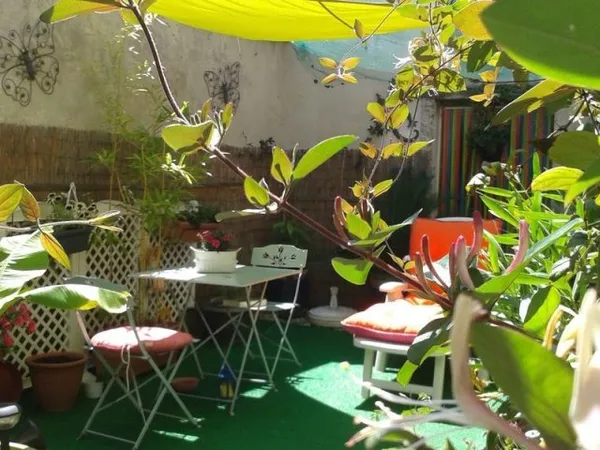 Maison de ville avec boutique et cour intérieure