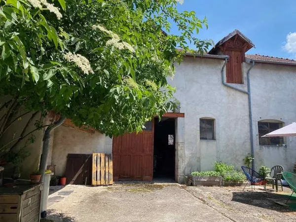 Meursault Au Centre Du Village