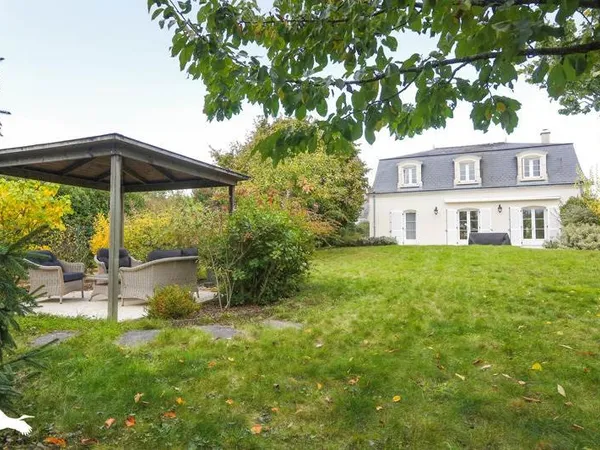 Maison 4 pièces 145 m²