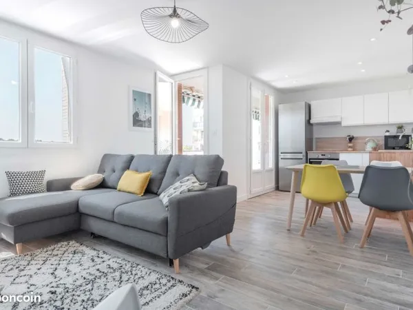 Reste 1 chambre - Colocation de standing à 10 min de l'université