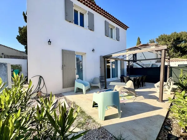 TOULON OUEST - BONNES HERBES - MAISON RECENTE (2022) - 3 CHA