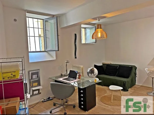 Local commercial - Béziers - 1 pièce - 32 m²