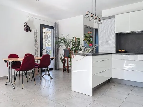 Maison 6 pièces 148 m²