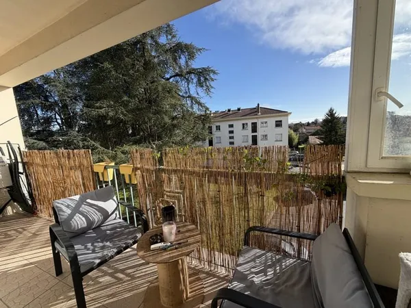 APPARTEMENT 82.53 AVEC BALCON GARAGE ET CELLIER