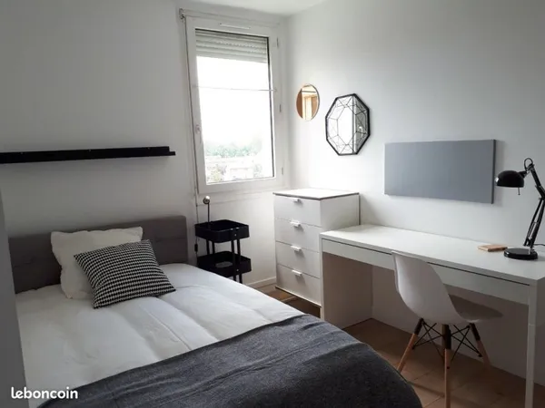 Chambre Colocation Meublé - TALENCE Zubietta - Fille