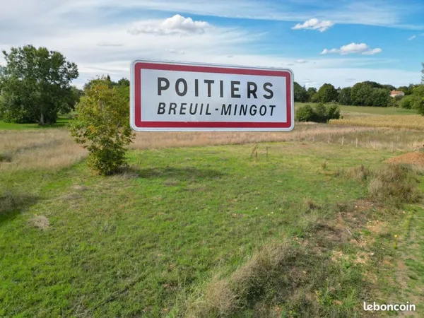 Terrain 700 m² Poitiers