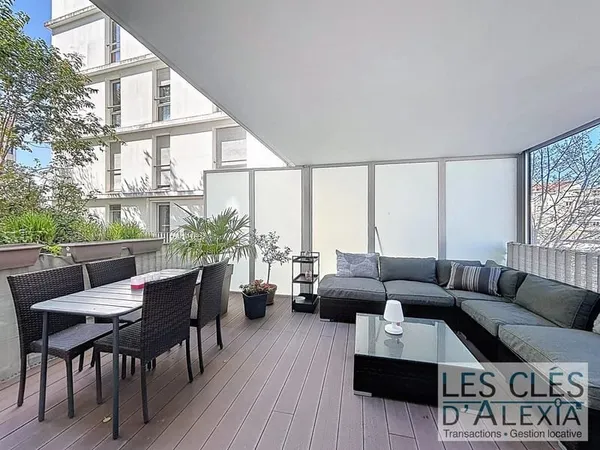 Lyon 8e - Grand T2 lumineux - 47m² / Terrasse