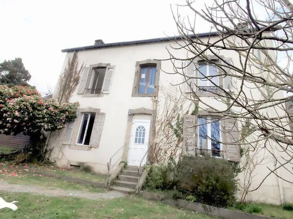 Maison en pierre de 8 pièces principales