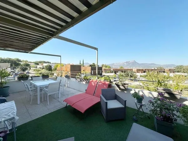 LE PRADET - Appartement T3 - Résidence récente proche du Centre-ville et des plages