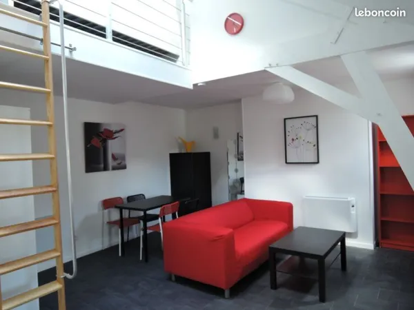 Centre ville studio meuble 30m2 + grande mezzanine
