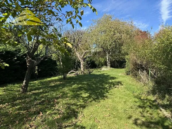 Terrain 651 m²