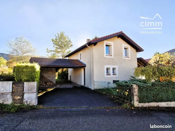 Propriété 4 pièces 107 m²