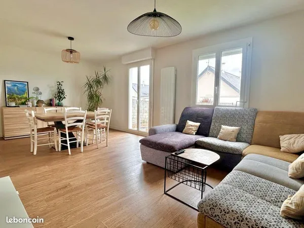 Maison plain pied rénovée - Langueux bourg