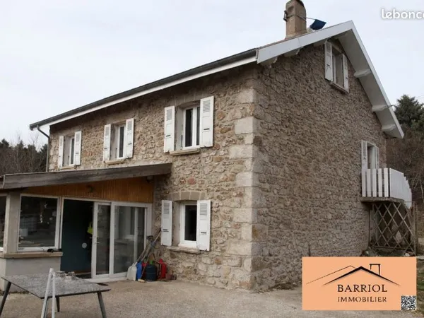 Grande maison familiale secteur Saint-Agrève