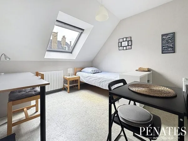 Studio meublé Place Saint Marc