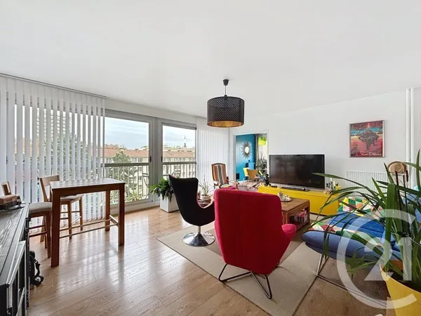 Appartement 4 pièces 80 m²