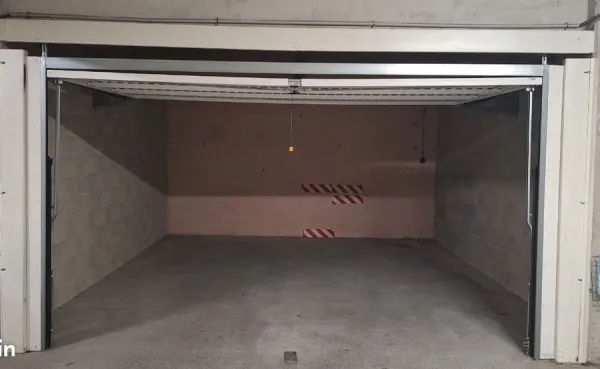 Location box double 22 m² La Duranne 200/mois CC