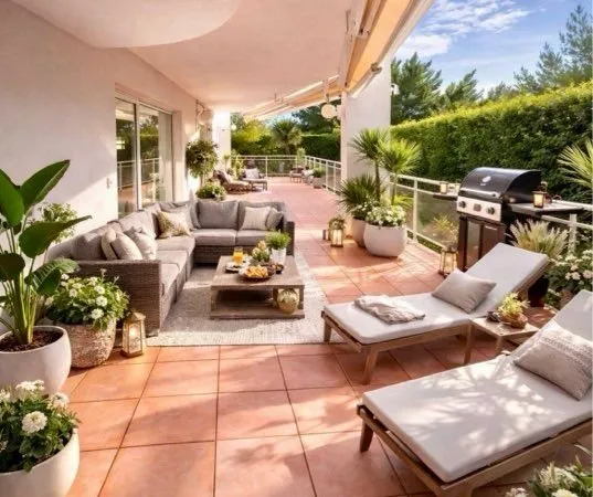 Marseille 13008 - Rez-de-jardin 95 m², Jardin 300 m², Terrasse 100 m², Parking- Plage du David