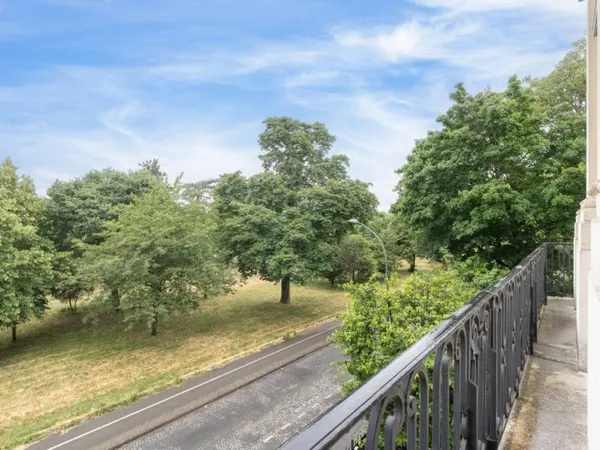 Appartement 8 pièces 385 m²