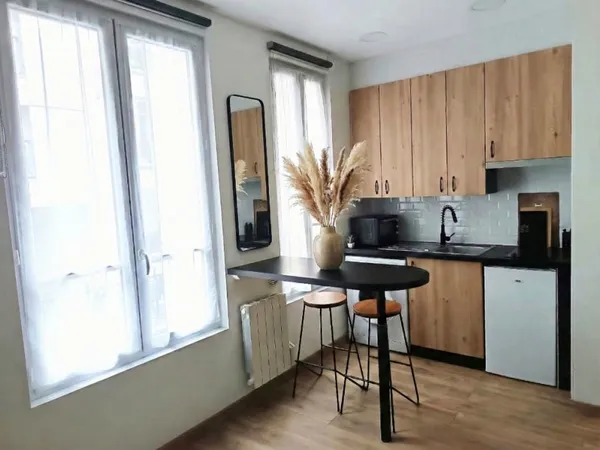 Studio 21m2 - Paris 19eme - état neuf