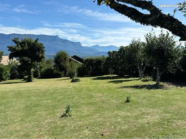à vendre - terrain plat à cluses (la sardagne)