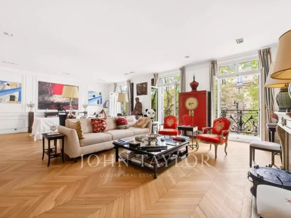 Place d'Iéna - Élégant appartement familial de réception