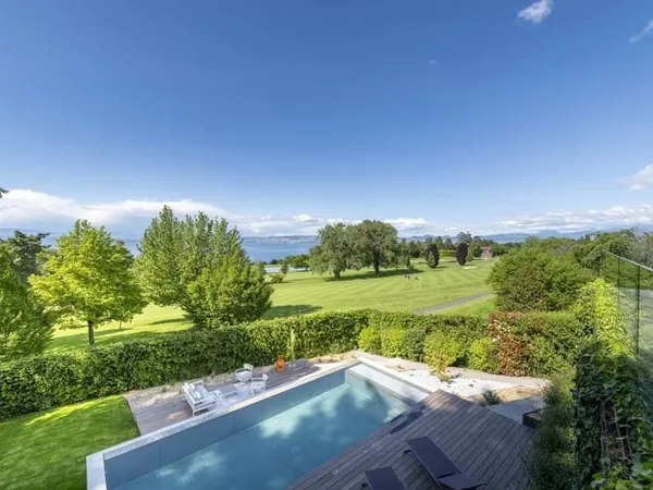 Évian-les-Bains, Maison d'Architecte au Coeur de l'Évian Resort Golf