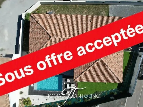 EN EXCLUSIVITE - PLAIN PIED - 4 FACES - 4 CHAMBRES - PISCINE - GARAGE
