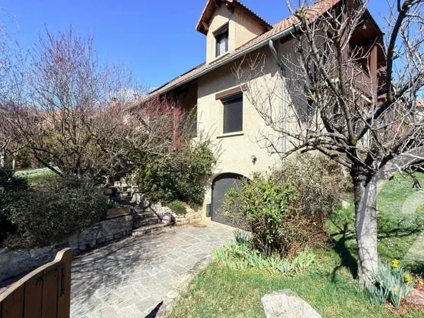Maison 5 pièces 122 m²
