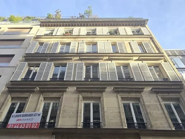 Bureaux 128 m²