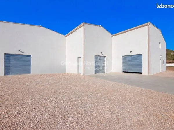 Local commercial 47 m² LE ROVE