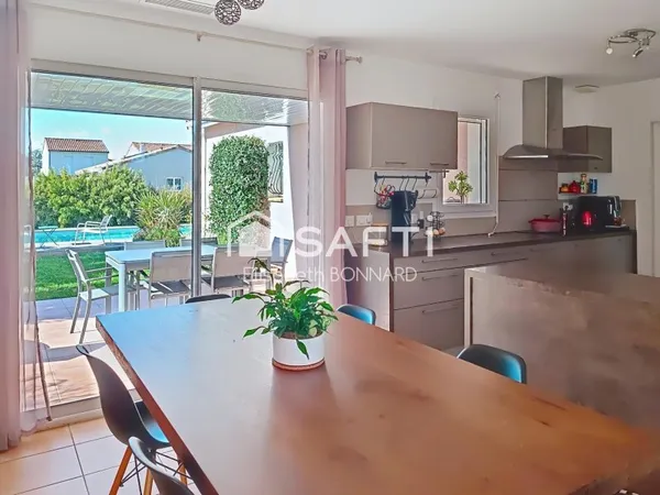 Belle contemporaine de 120 m2 avec piscine