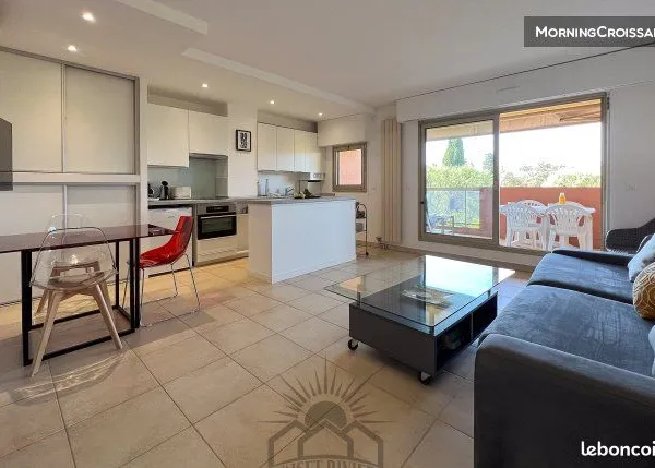 Studio 1 pièce 33 m²