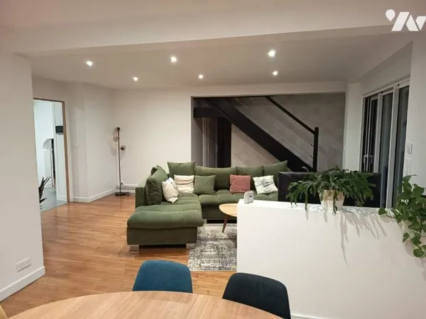 Maison 9 pièces 165 m²