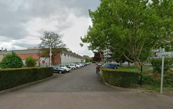 PARKING - METZ QUEULEU