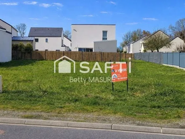 Terrain 384 m²