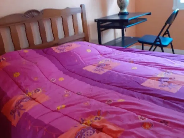 Loue ch 15m² dans maison