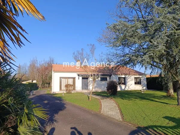 5 Pièces, 150 m2, 3 chambres, AIZENAY