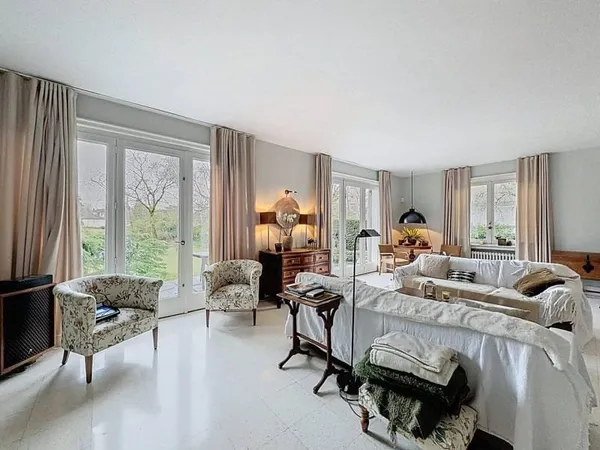 Maison 7 pièces 250 m²