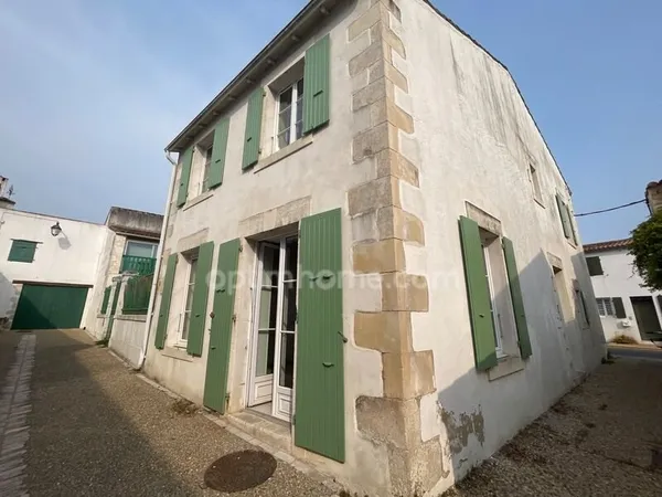 Rivedoux-Plage : Charmante maison de village T6 avec garage