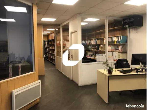Local d'activité 390 m²