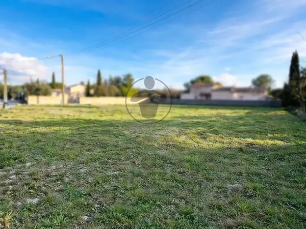 LES MATELLES (34270) - Terrain constructible de 727 m²