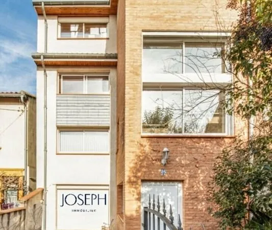 Immeuble 8 pièces 240 m²