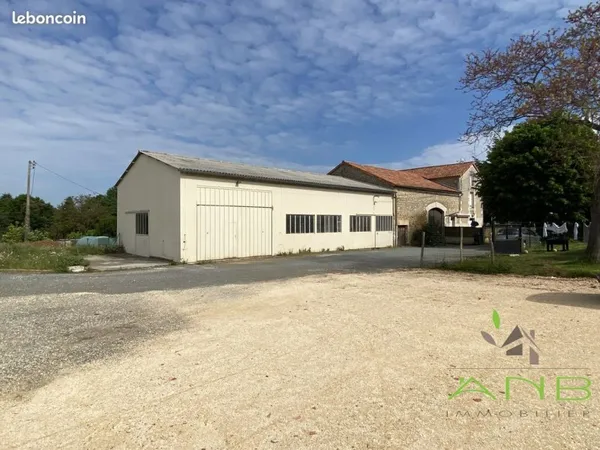Propriété 5 pièces 213 m²