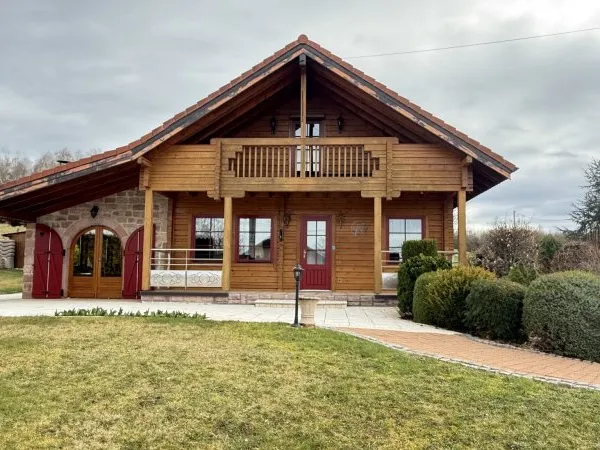 La Voivre - Magnifique chalet de 103m2 élevé sur un terrain